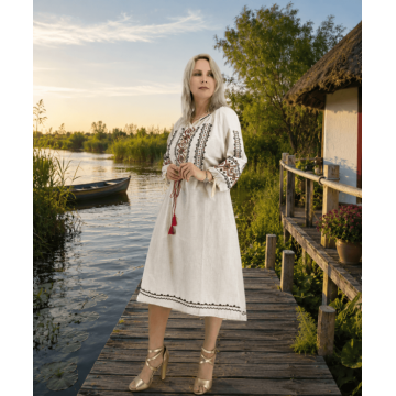 Rochie Traditionala cu broderie Iris 7