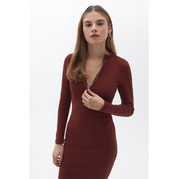 Rochie bodycon midi cu fenta cu fermoar