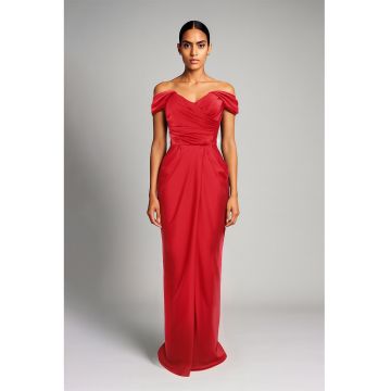 Rochie lunga satinata cu decolteu pe umeri