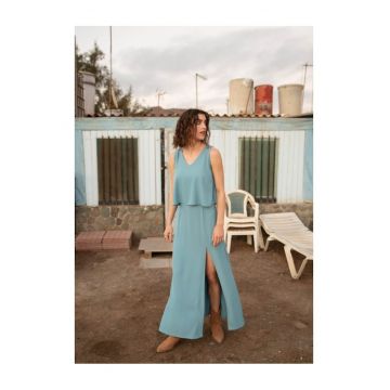 Rochie maxi cu volan in partea de sus -