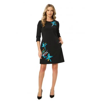 Rochie mini cu detalii florale
