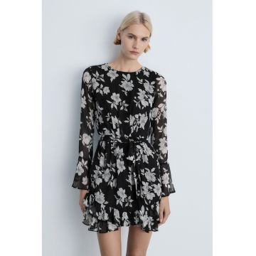 Rochie evazata cu model floral