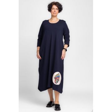 Rochie lunga A-line din tricot de bumbac bleumarin cu imprimeu fluture