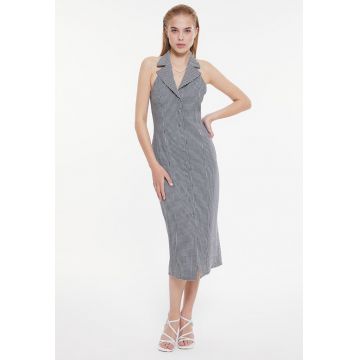 Rochie midi cambrata in carouri