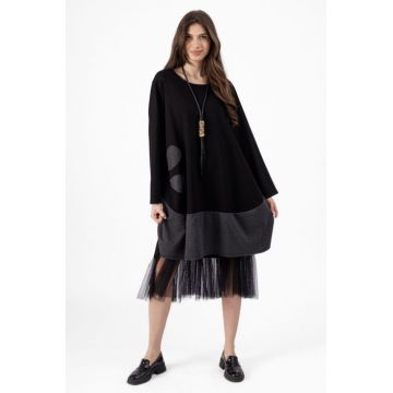 Rochie lalea neagra din stofa subtire suprapusa, oversize cu aplicatie floare