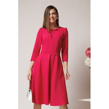 Rochie Moze office fucsia din stofa cu funda si decupaj la guler