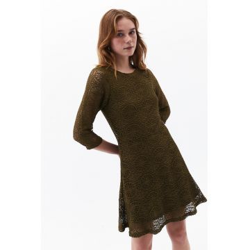 Rochie scurta cu croiala in A si broderie