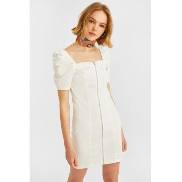 Rochie mini cambrata cu fermoar