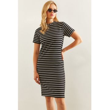 Rochie-tricou cu model in dungi