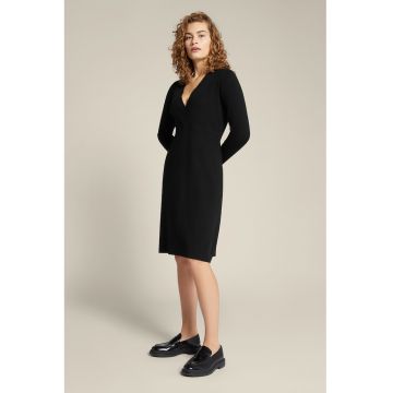 Rochie cu croiala A si decolteu in V