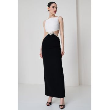 Rochie lunga cu decupaj