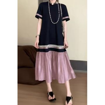 Rochie A-line din jerseu din bumbac cu volan din alt material, belumarin cu lila