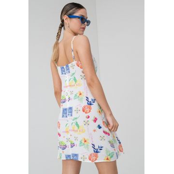 Rochie cu decolteu in V si model