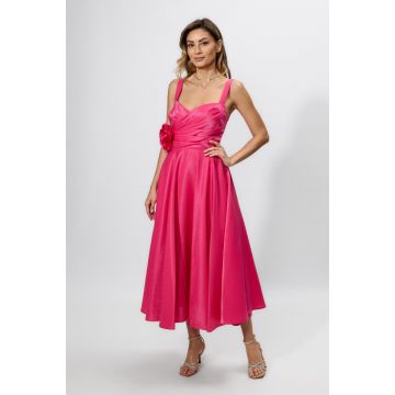 Rochie de ocazie cu pliuri pe bust si brosa tip floare Keyara Ciclam
