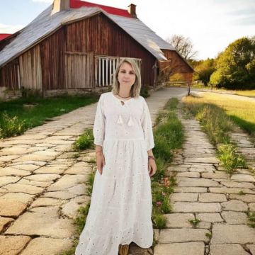 Rochie din bumbac cu broderie broderie englezeasca Angela 2