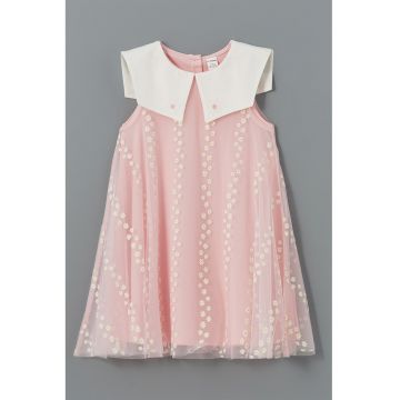 Rochie din tul cu guler patrat