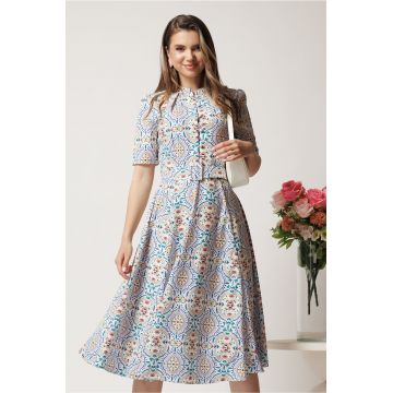 Rochie DY Fashion midi alba in clos din triplu voal cu print albastru si curea in talie
