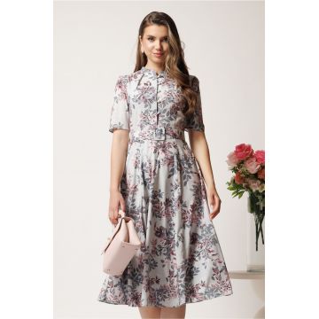 Rochie DY Fashion midi gri in clos din triplu voal cu floricele si curea in talie