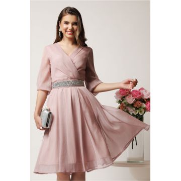 Rochie Julia midi roz in clos cu fir lurex si cordon cu strasuri