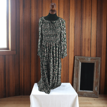 Rochie lunga de vara cu maneca 3 4 si imprimeu floral verde