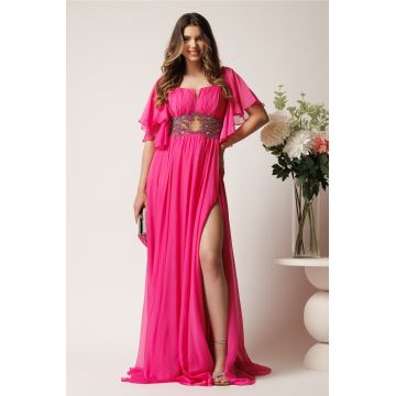 Rochie lunga fucsia din voal in clos cu strasuri si tull in talie