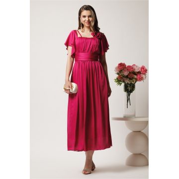 Rochie lunga fucsia in clos din voal cu floare la bust- Moze