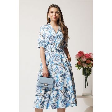 Rochie midi alba in clos cu imprimeu bleu si cordon in talie