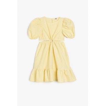 Rochie cu maneci scurte si model in dungi