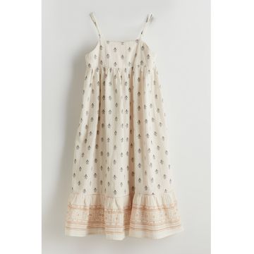 Rochie cu model si terminatie cu volane
