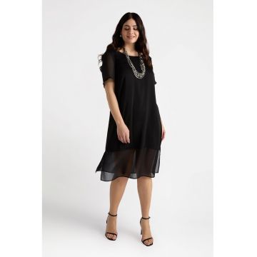 Rochie cu segmente semitransparente
