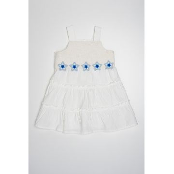 Rochie evazata cu broderie