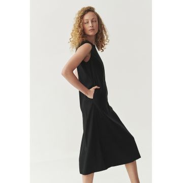 Rochie midi cu croiala dreapta si buzunare