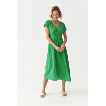 Rochie midi cu croiala evazata si decolteu in V
