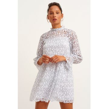 Rochie scurta cu model din dantela