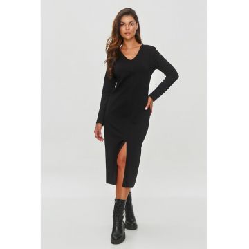 Rochie midi cu decolteu in V si crapatura frontala