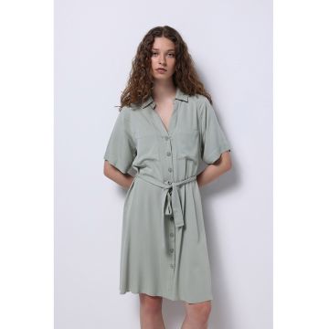 Rochie cu decolteu in V si cordon in talie