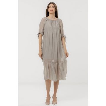 Rochie din matase naturala cu detalii feminine si croiala lejera, bej