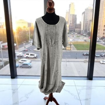 Rochie Lunga Brodata Miuta 104
