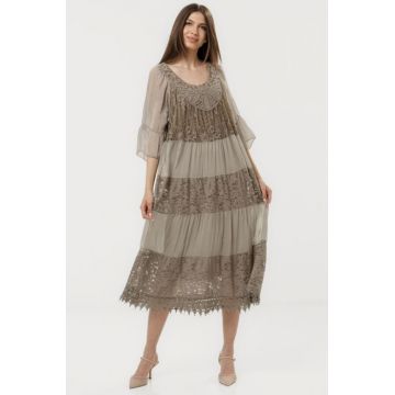 Rochie lunga din matase si vascoza cu detalii din dantela, bej inchis