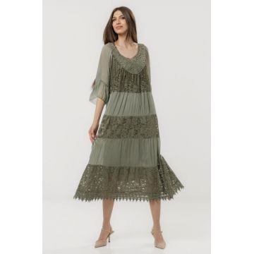 Rochie lunga din matase si vascoza cu detalii din dantela, kaki