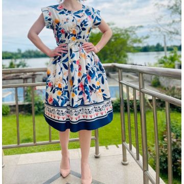 Rochie midi cu imprimeu floral