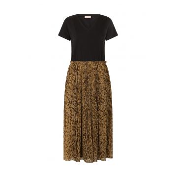 Rochie midi cu model in partea de jos
