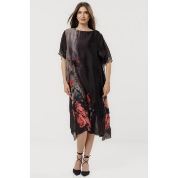 Rochie neagra eleganta satinata A-line cu croiala lejera si imprimeu trandafiri stilizati