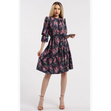 Rochie scurta cu model