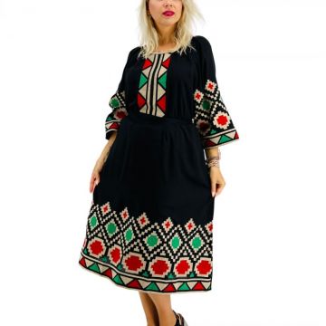 Rochie brodata cu motive traditionale Ionica 2