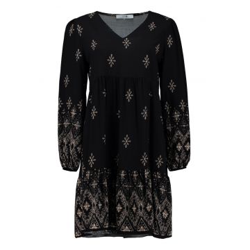 Rochie cu decolteu in V si model