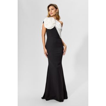 Rochie de ocazie premium tip sirena cu floare 3D si volane din organza Falling Neagra