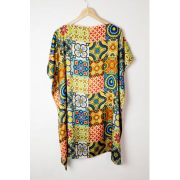 Rochie de plaja tip poncho din matase cu imprimeu model marocan in culori vibrante