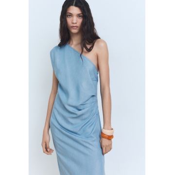 Rochie din lyocell cu slit lateral si decolteu pe un umar - Albastru pastel -