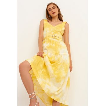 Rochie evazata cu model tie-dye